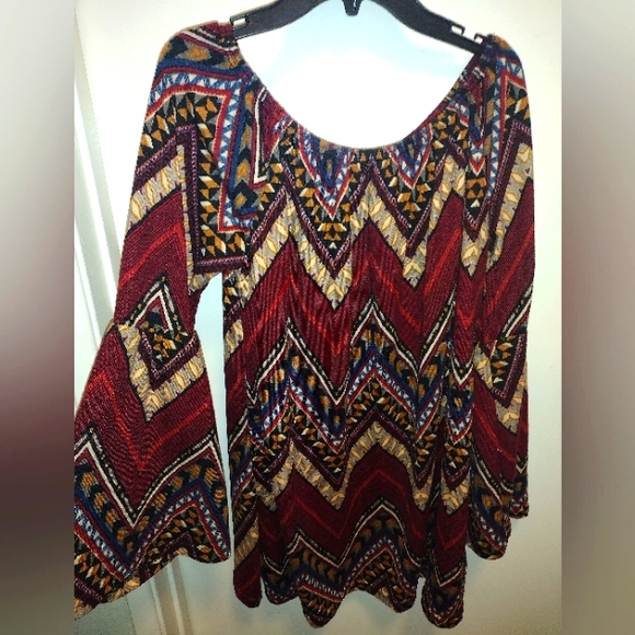 Multi Colored Bell Sleeved Tunic - Picture 1 of 4